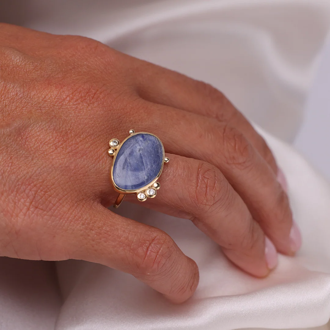 14K Gold Irregular Kyanite Ring with 3 Diamonds - Image 3
