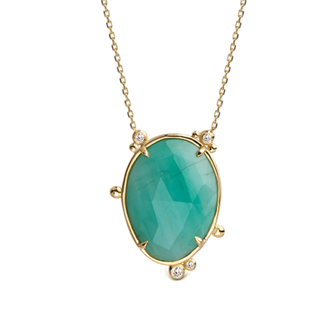 14K Gold Oval Emerald Necklace with 4 diamonds