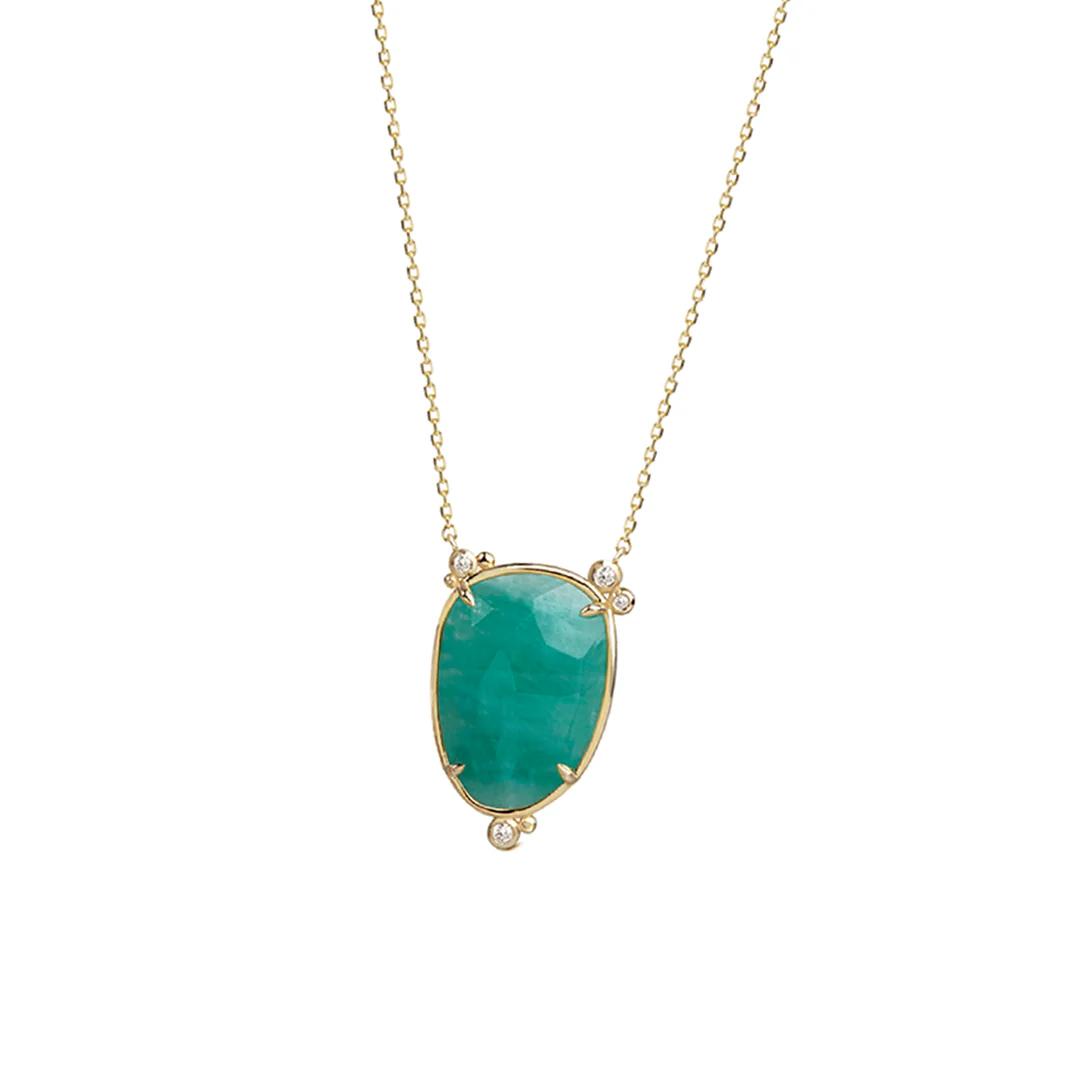 14K Gold Oval Emerald Necklace with 4 diamonds - Image 2