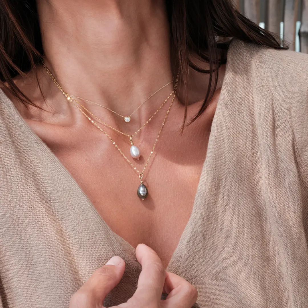 14K Gold Small Pink Pearl Drop Necklace - Image 2