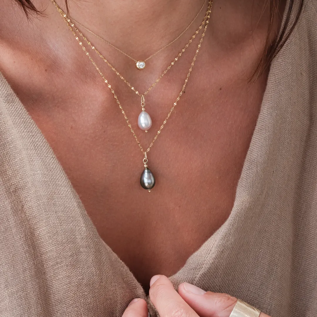 14K Gold Small Pink Pearl Drop Necklace - Image 4