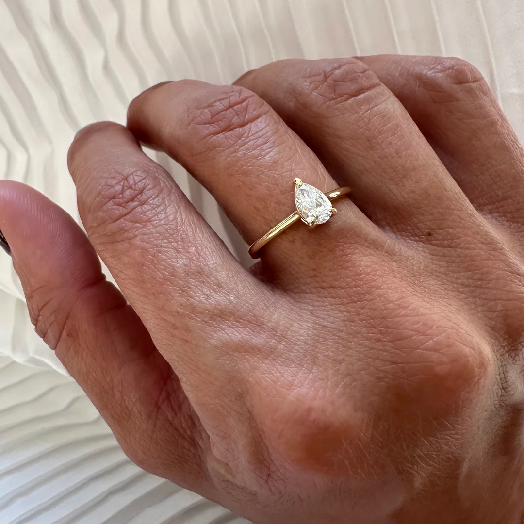 18Κ Yellow Gold Pear LAB Diamond Ring - Image 3