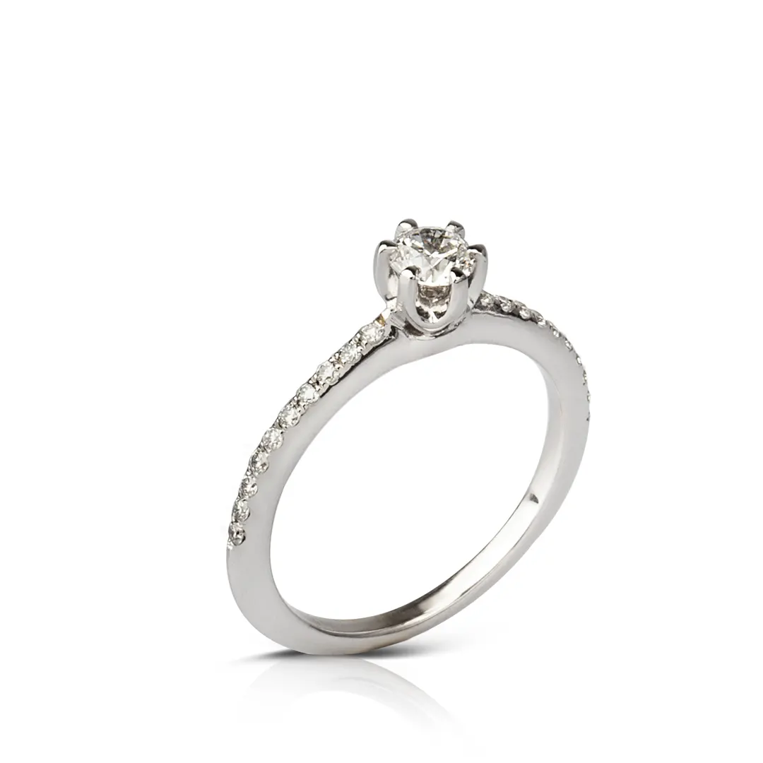 18K White Gold Brilliant Cut Diamond