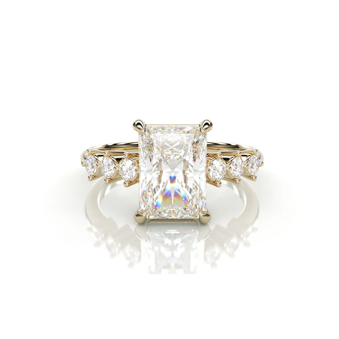 18K Yellow Gold Emerald LAB Diamond Ring with 6 small Diamonds