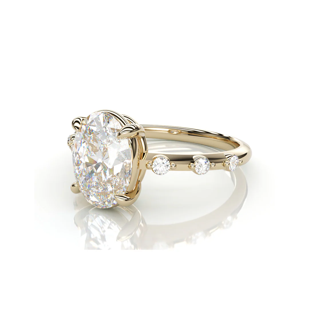 18K Yellow Gold Oval LAB Diamond Ring with 3 small Diamonds on each side - Image 2