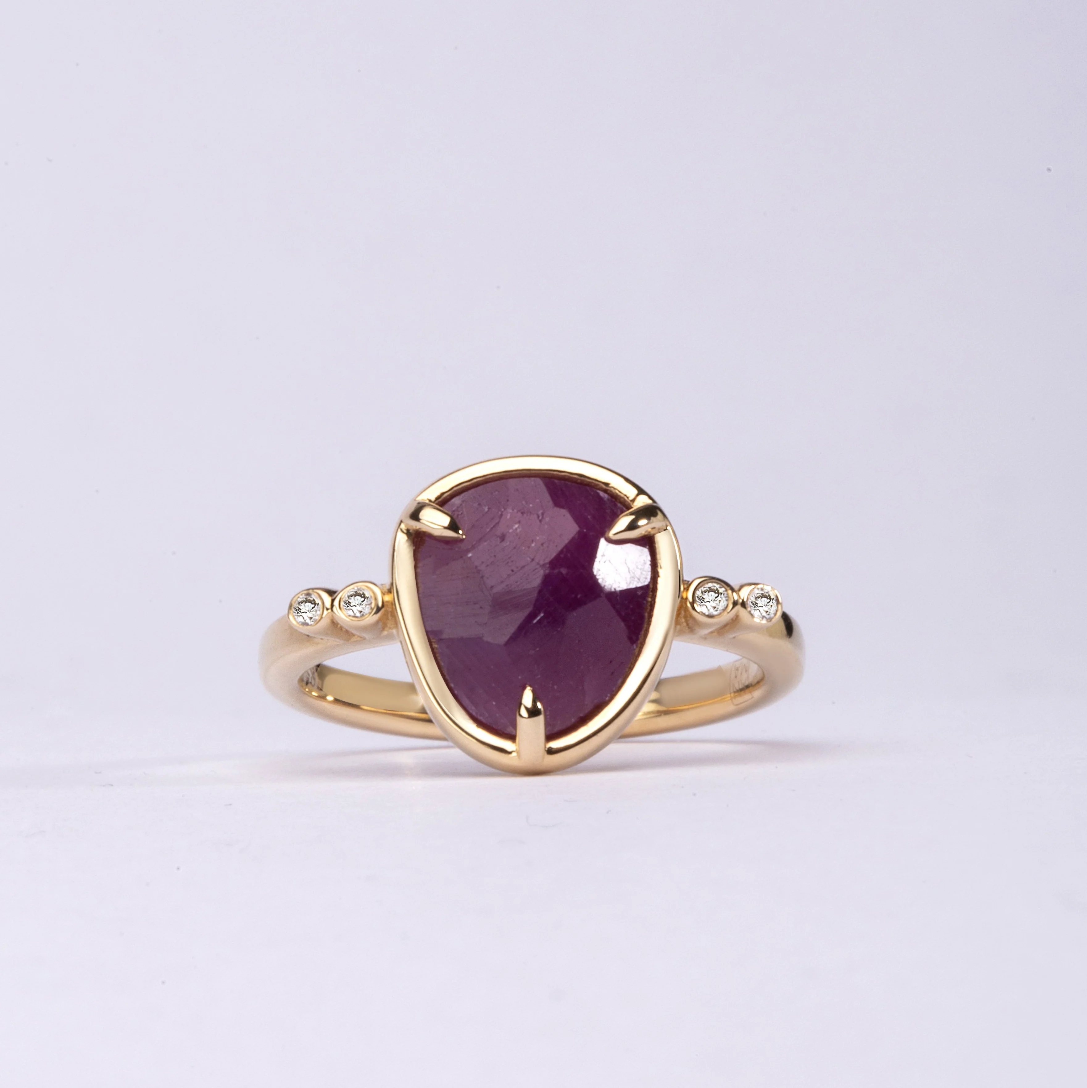 Red Essence – 14K Gold Ring with Ruby & Diamonds - Image 3