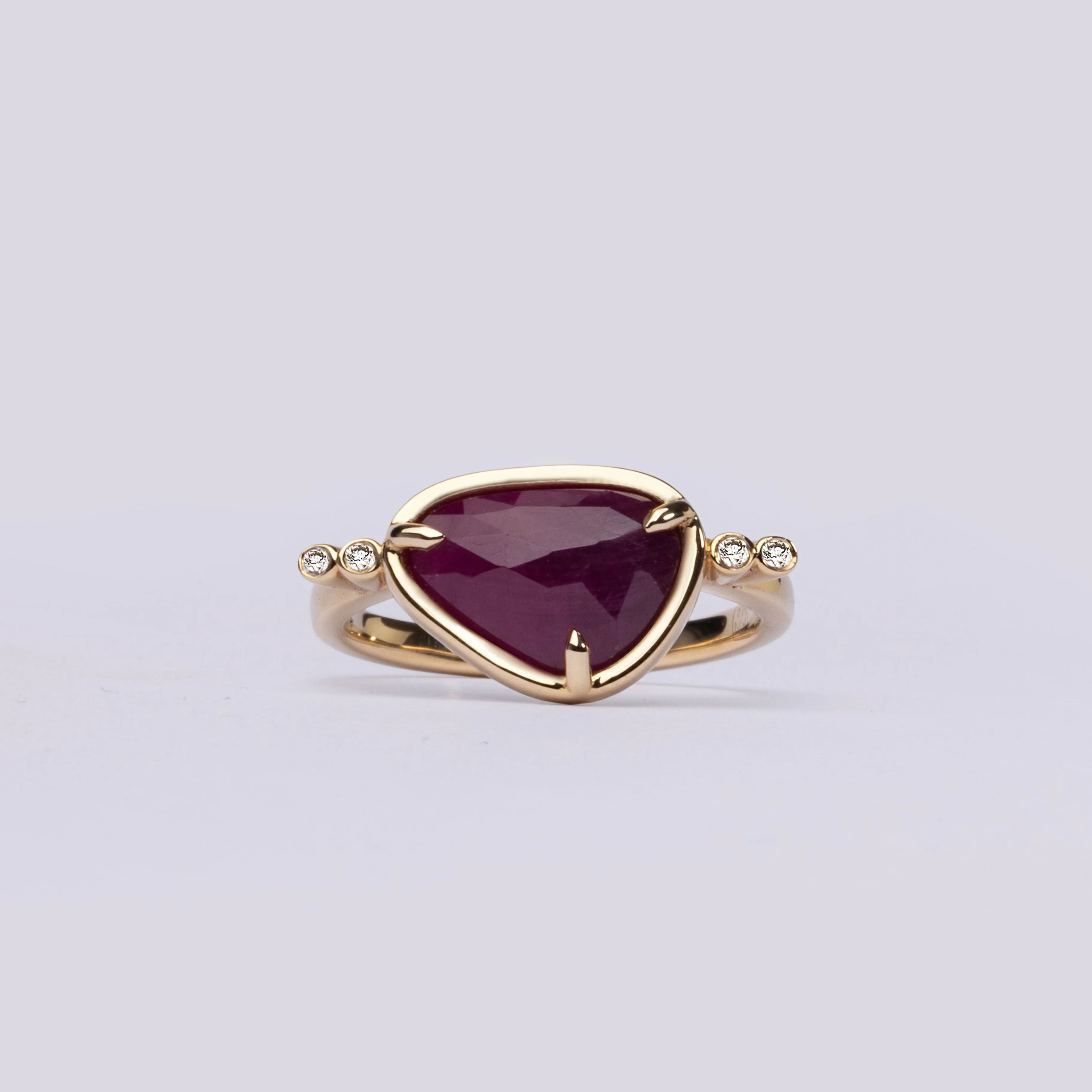 Velvet Flame – 14K Gold Ring with Ruby & Diamonds - Image 2