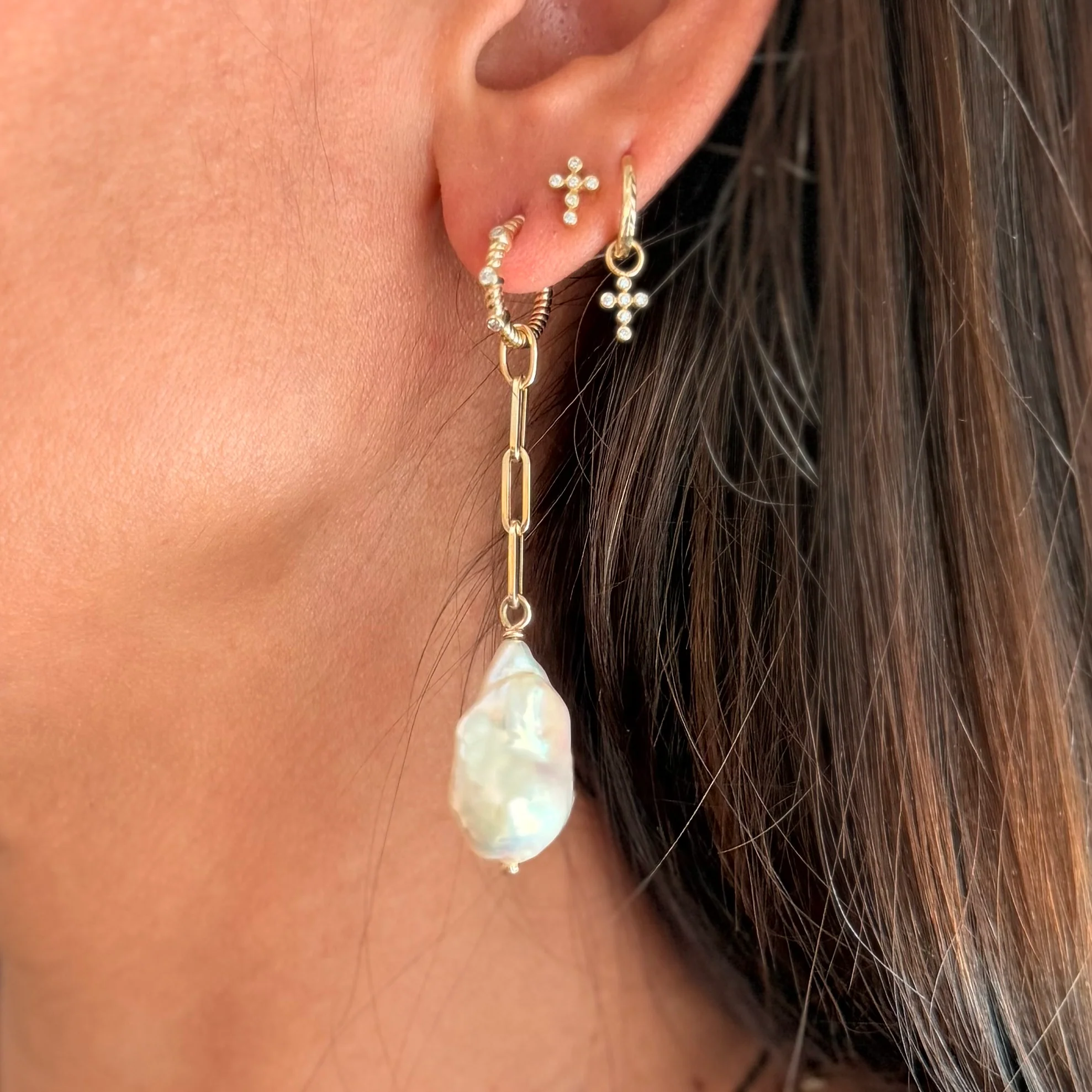 Short Big Baroque Pearl Chain Motif - Image 3